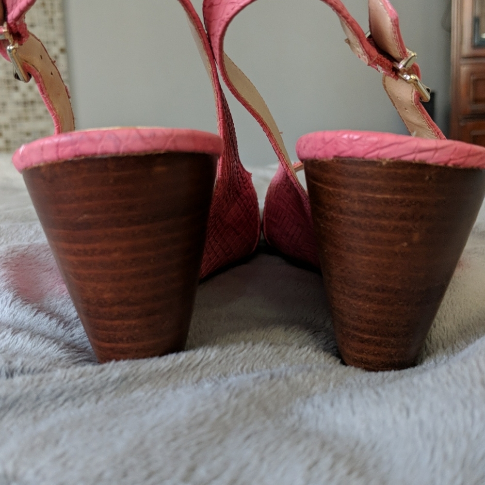 Peep toe shoes - Picture 2 of 4